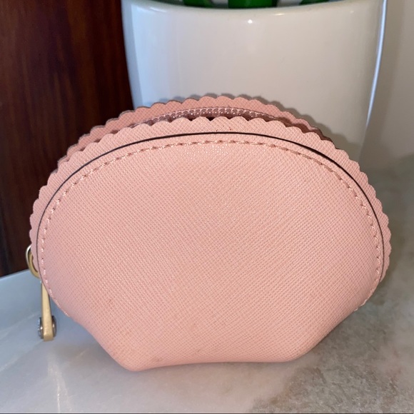 Henri Bendel Small Light Pink Scalloped Coin Pouch - Picture 9 of 9